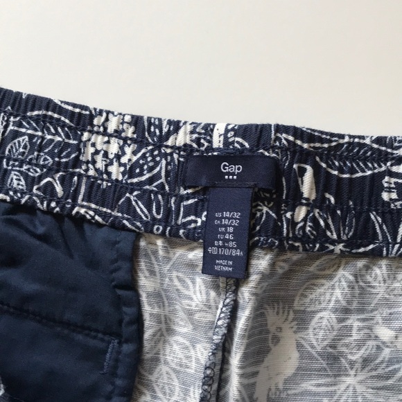 Gap shorts blue white bird floral print Sz 14/32” - Picture 3 of 8
